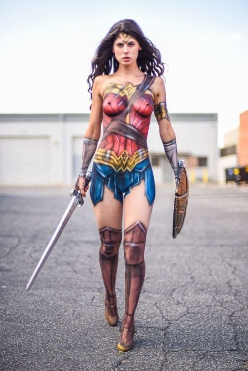 Wonder Woman Paris Roxanne - Xnxxx - paris dylan wonder woman